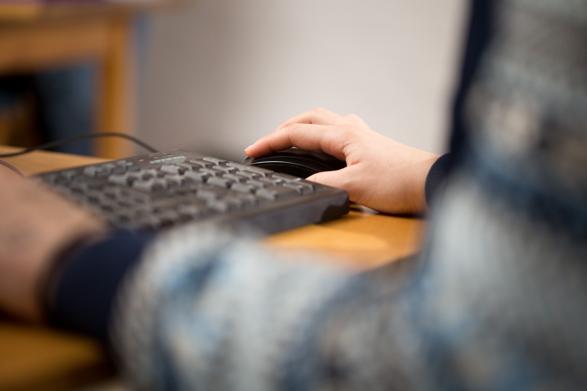 exams child on computer